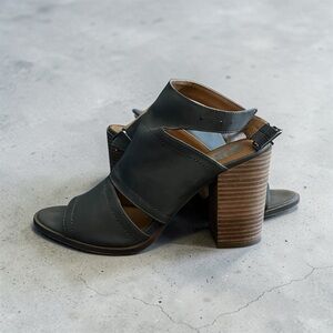 DV by Dolce Vita Gray Leather Block Heel Sandals | Open Toe Buckle Strap | 9.5